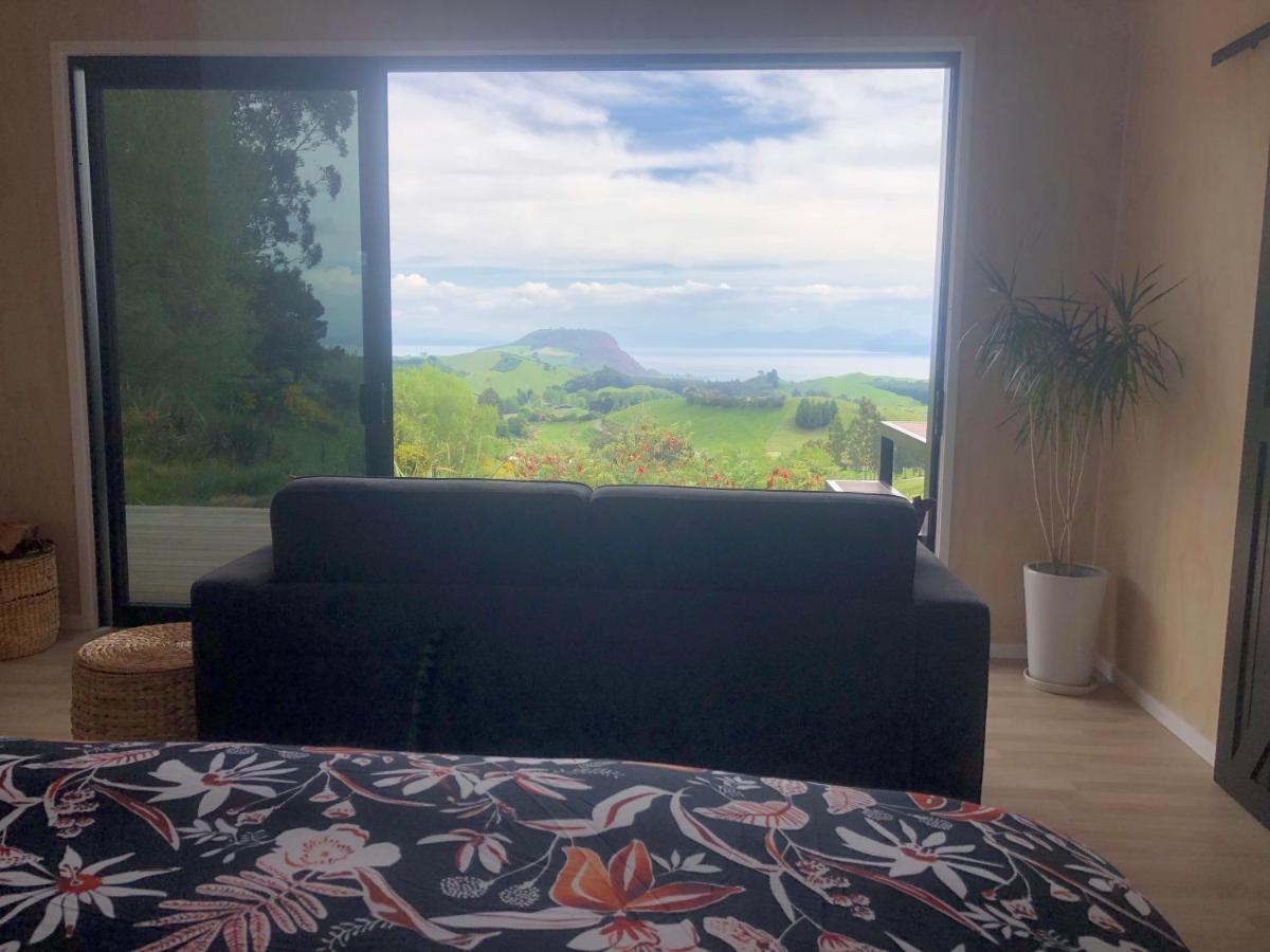 Whakaipo Bay Cabin Retreat Tauposjön Exteriör bild